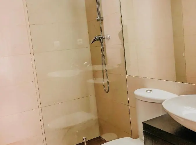 Near The And Marina Апартаменти